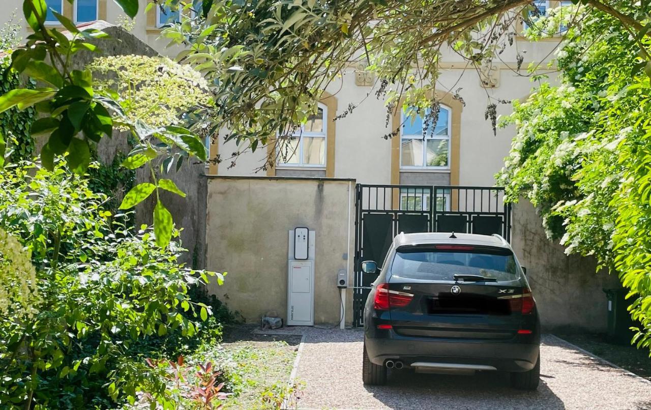 Hedone De Luxe Et Privatif *